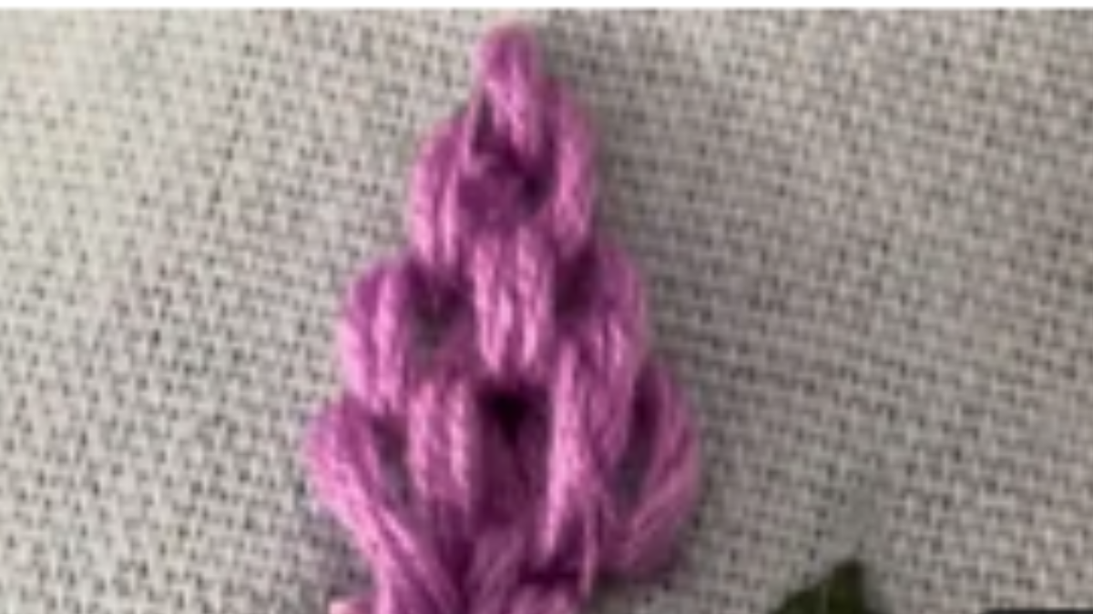 Hand-embroider lavender flower